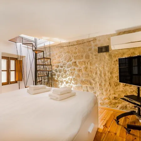 Casa Da Pedra - * Monsanto