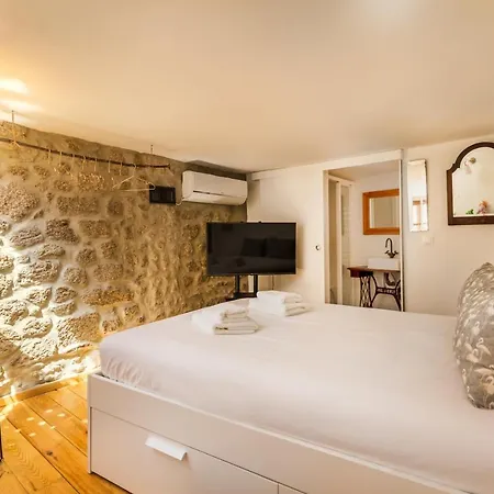 Casa Da Pedra - * Monsanto